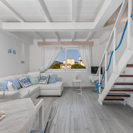 Giglio Apartment Vista Mare E Parcheggio Privato Porto Rotondo Ngoại thất bức ảnh