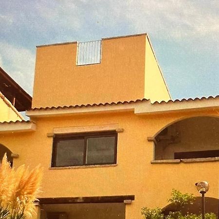 Giglio Apartment Vista Mare E Parcheggio Privato Porto Rotondo Ngoại thất bức ảnh