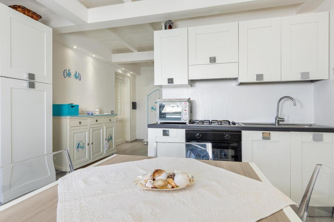 Giglio Apartment Vista Mare E Parcheggio Privato Porto Rotondo Ngoại thất bức ảnh
