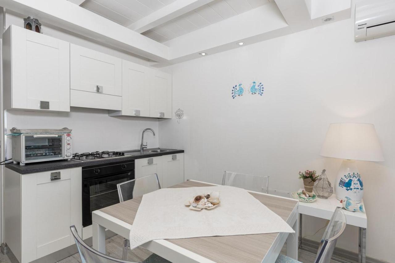Giglio Apartment Vista Mare E Parcheggio Privato Porto Rotondo Ngoại thất bức ảnh