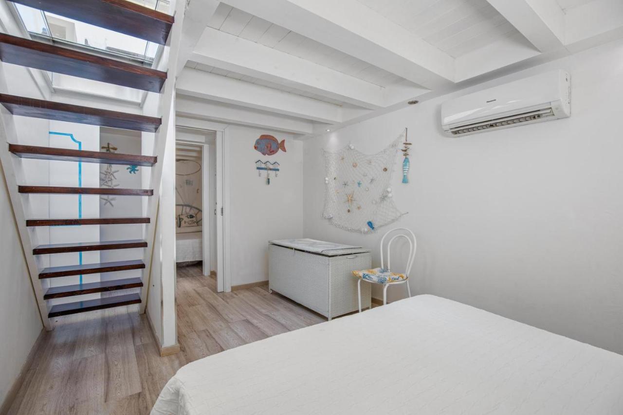 Giglio Apartment Vista Mare E Parcheggio Privato Porto Rotondo Ngoại thất bức ảnh